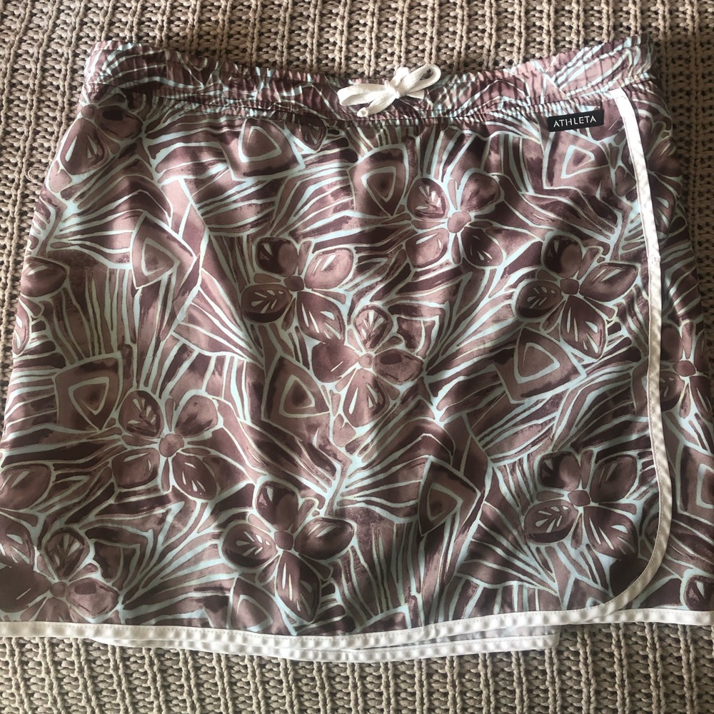Brown and light blue Athleta Pickleball skirt skirt. Size M